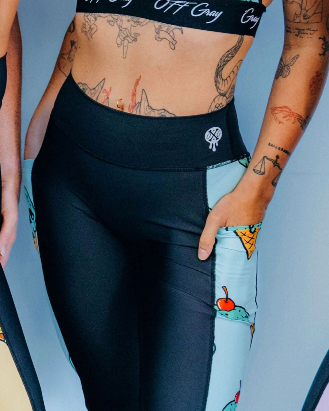 Mint Skull Scoop Leggings